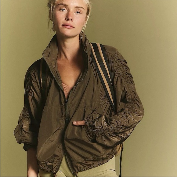 BOGO! Free People FP Movement Way Home Packable Jacket Hood Olive Green Small - Picture 3 of 15